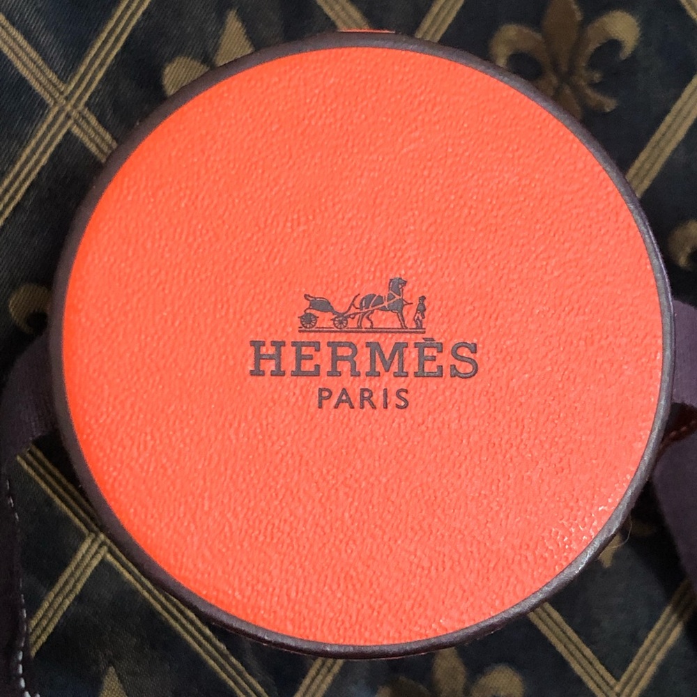 Hermès Orange jewelry earrings ring necklace box